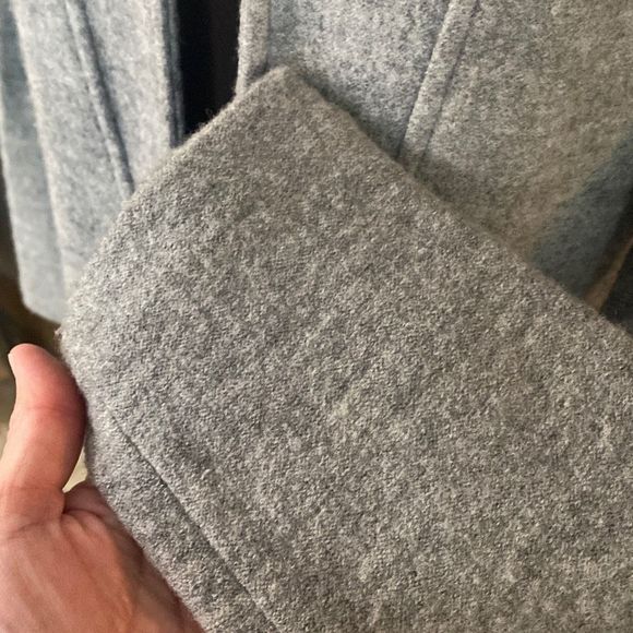 Tahari grey 100 % wool cardigan sweater jacket size small: nicely styled! - Picture 6 of 14